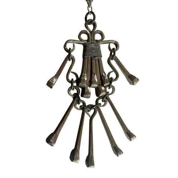Artisan MCM Brutalist Modernist Silvertone Horseshoe Nail Necklace With Sculptur - Picture 6 of 8